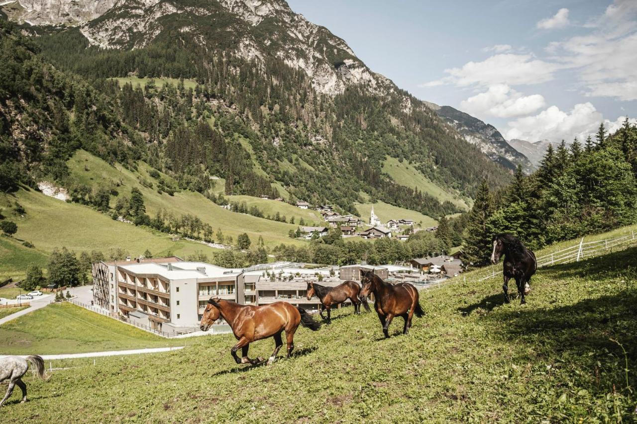 Feuerstein Nature Family Resort Colle Isarco Exterior foto